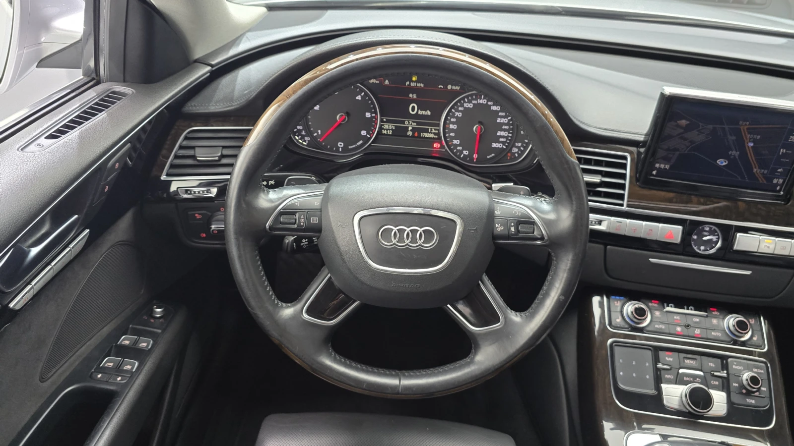 Audi A8 A8 3.0 TDI Quad LWB D4, снимка 13 - Автомобили и джипове - 55684289