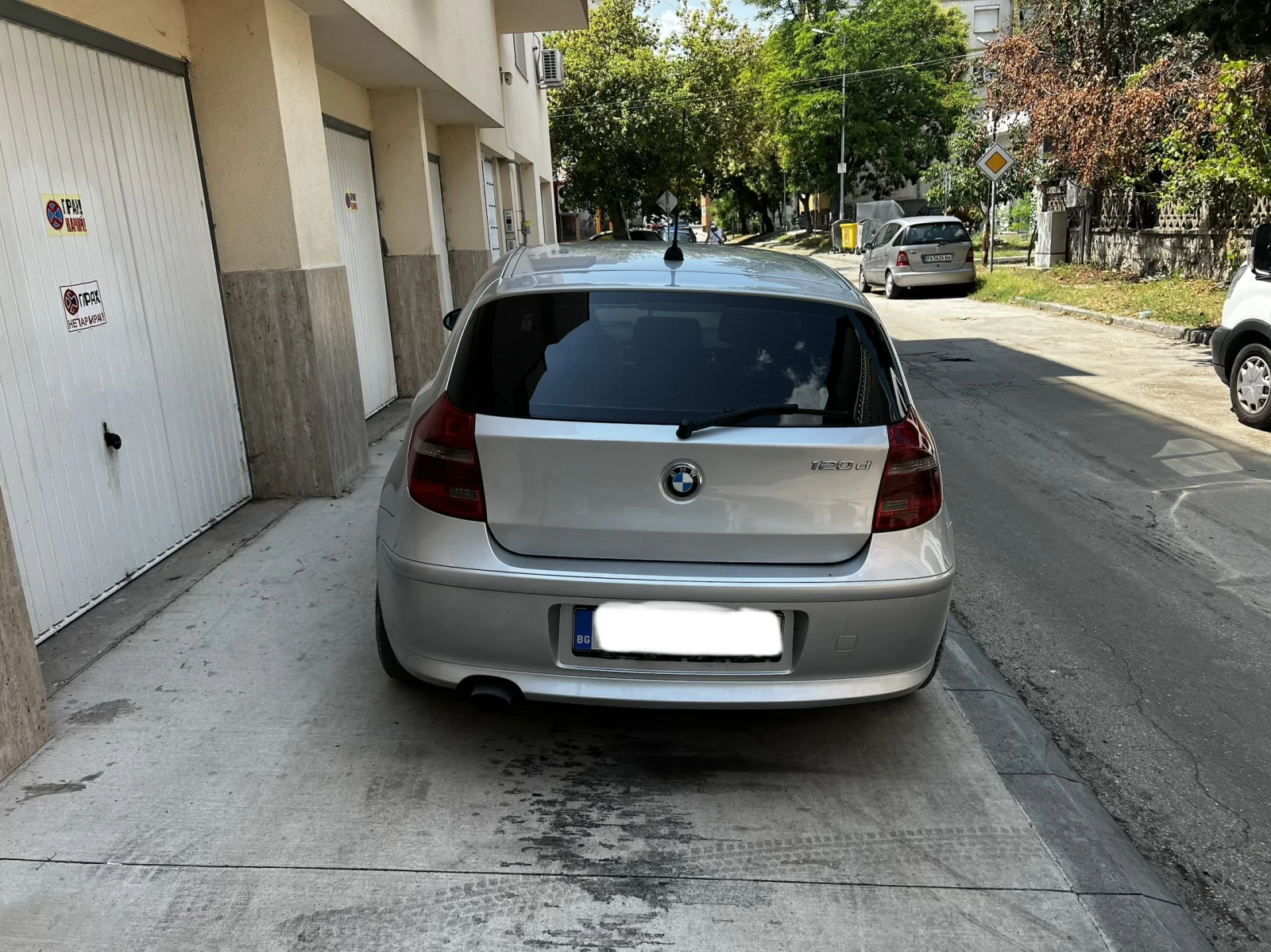 BMW 120 120d, снимка 4 - Автомобили и джипове - 56136618