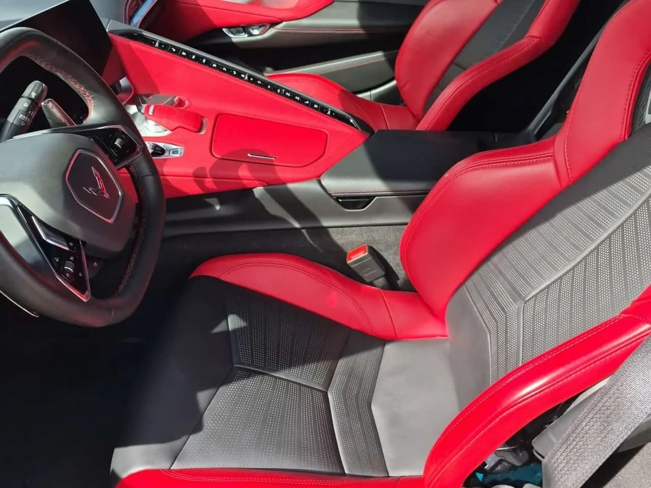 Chevrolet Corvette 2LT * CARFAX * АВТОКРЕДИТ БЕЗ ПЪРВОНАЧАЛНА ВНОСКА*, снимка 6 - Автомобили и джипове - 56172836