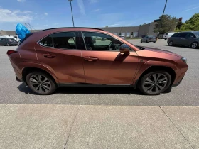 Lexus UX 300h CARFAX, снимка 3
