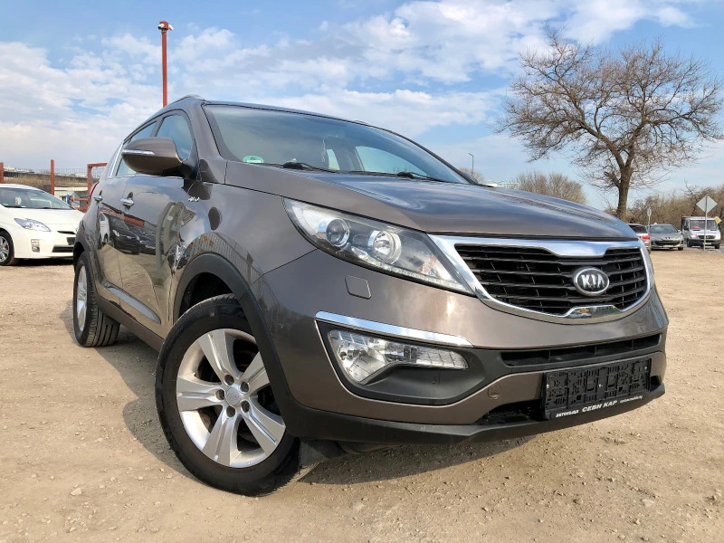 Kia Sportage 2.0crdi-136к.с.! 4x4 AWD! EU5! Led! Xenon! , снимка 1 - Автомобили и джипове - 40833843