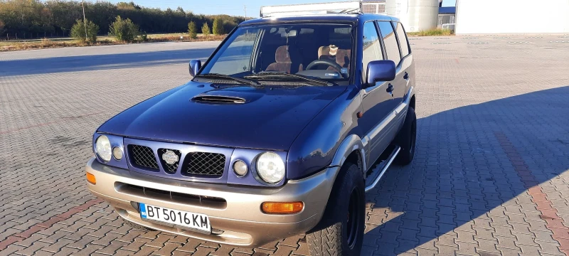 Nissan Terrano 2.7 , снимка 7 - Автомобили и джипове - 47653354