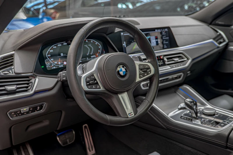 BMW X6 M50i/Harman Kardon/HuD/Панорама/Камера 360, снимка 6 - Автомобили и джипове - 49980854