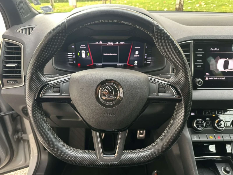 Skoda Karoq 1.5TSI, снимка 13 - Автомобили и джипове - 52393606