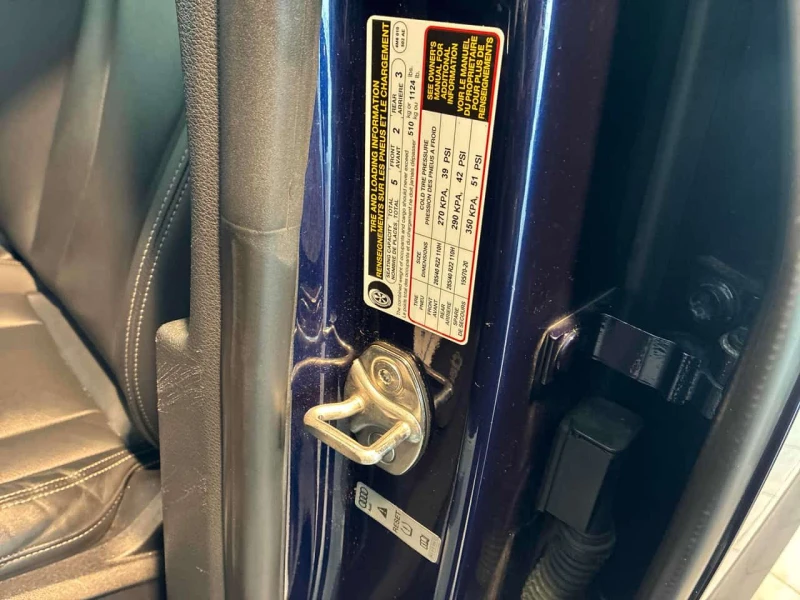 Audi Q8 * Progressiv * 360КАМЕРИ* ПАНОРАМА* ОБДУХВАНЕ* , снимка 11 - Автомобили и джипове - 53567770