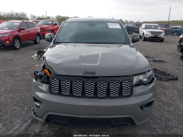 Jeep Grand cherokee  JEEP GRAND CHEROKEE LAREDO * АВТО КРЕДИТ *  - изображение 3