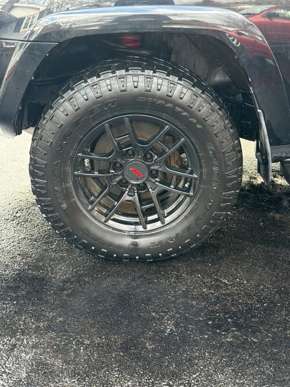 Toyota 4runner * 4WD * CARFAX * БЕЗ ПЪРВОНАЧАЛНА ВНОСКА, снимка 7 - Автомобили и джипове - 52772845