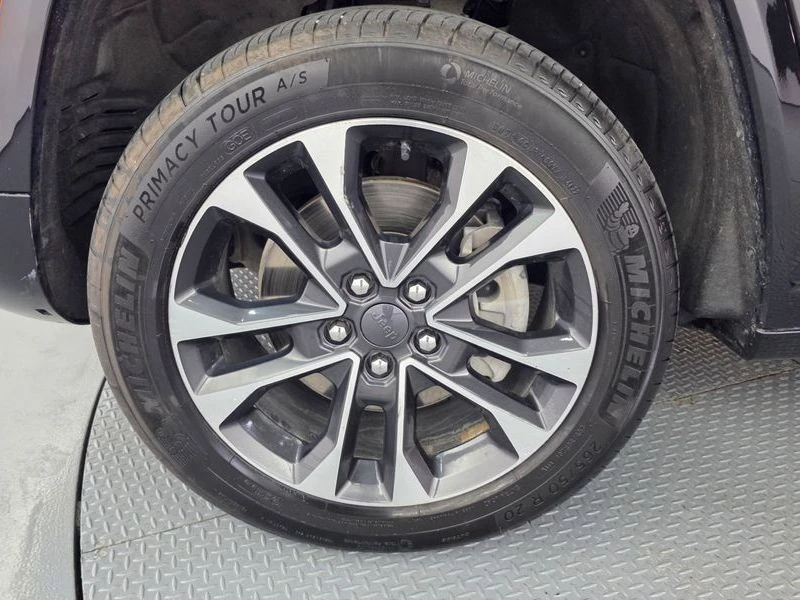 Jeep Cherokee L 3.6 Overland| 295к.с.| ВКЛ.ТЕХНОТЕСТ, снимка 5 - Автомобили и джипове - 55429205