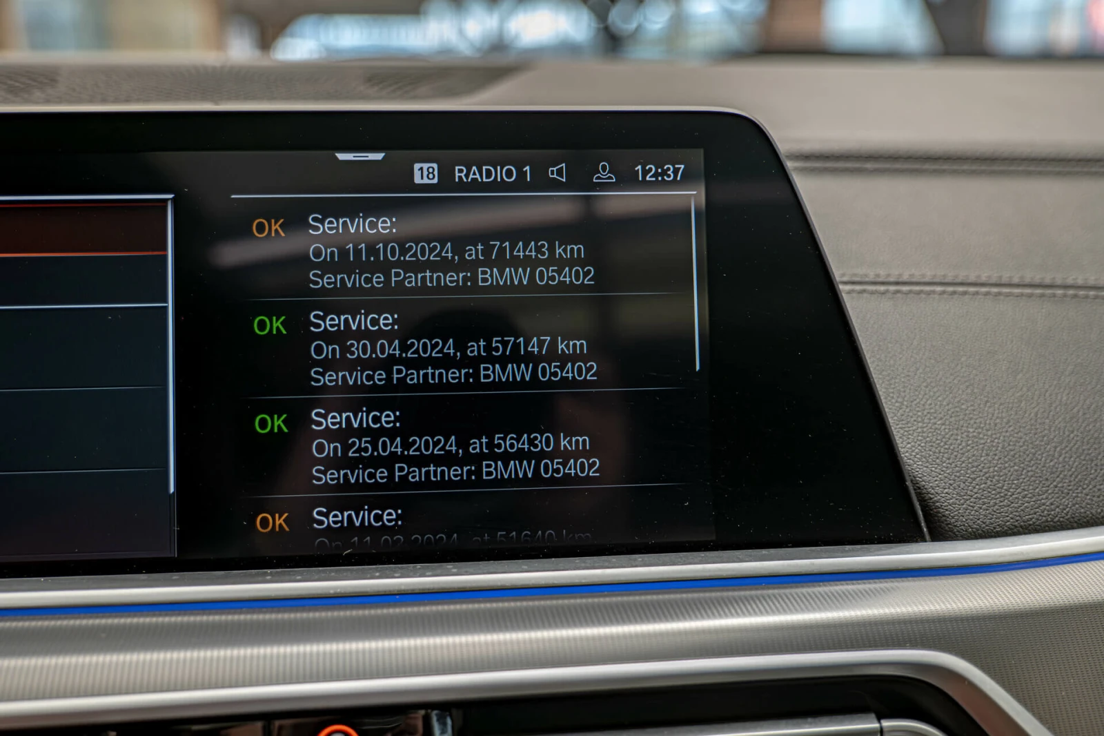 BMW X6 M50i/Harman Kardon/HuD// 360 | Mobile.bg   11