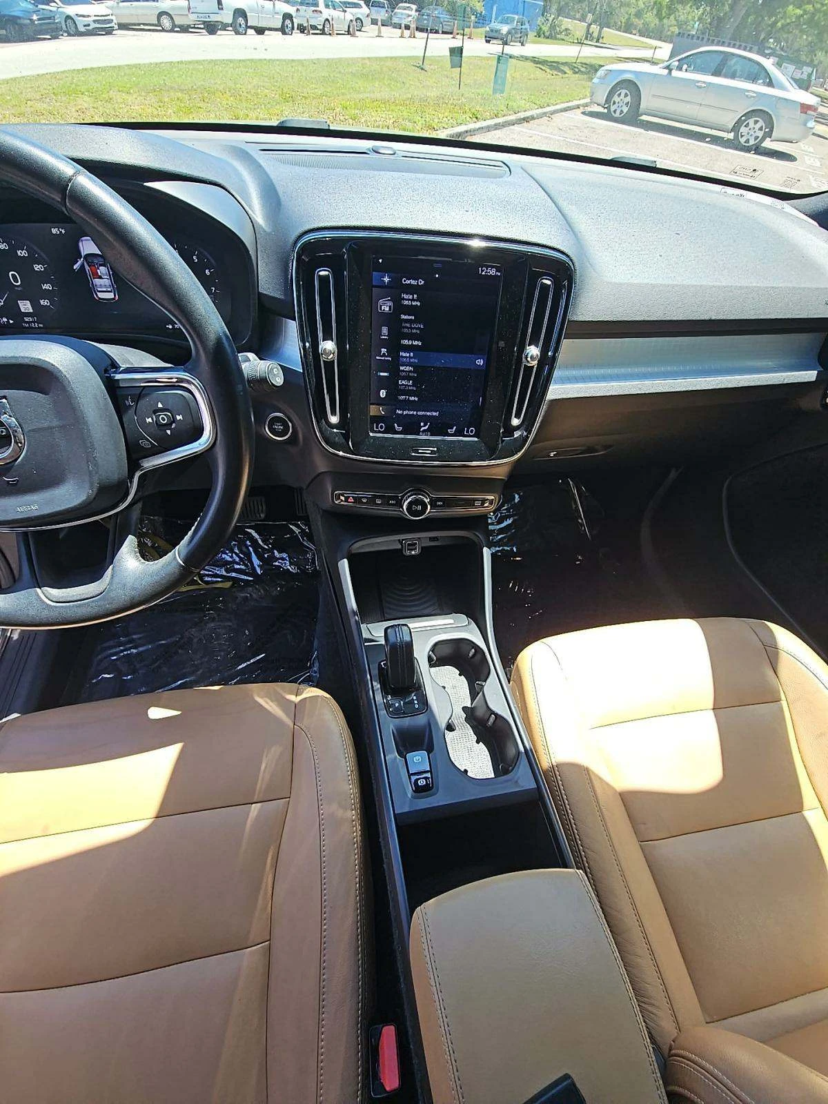 Volvo XC40 T5 Momentum - изображение 5