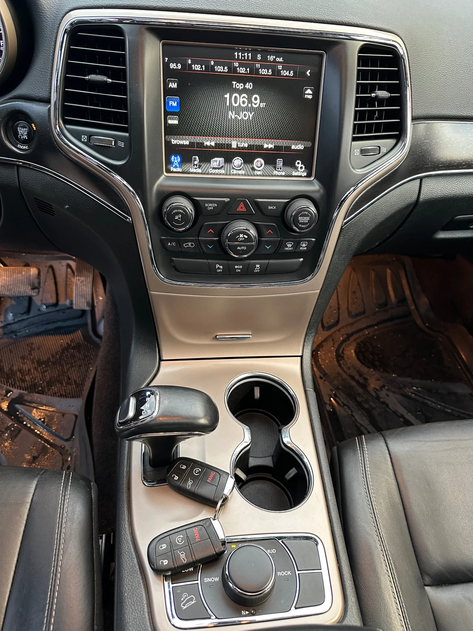 Jeep Grand cherokee Limited 3.6 , снимка 11 - Автомобили и джипове - 53978557