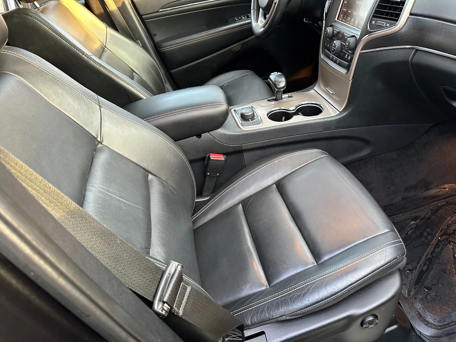 Jeep Grand cherokee Limited 3.6 , снимка 13 - Автомобили и джипове - 53978557