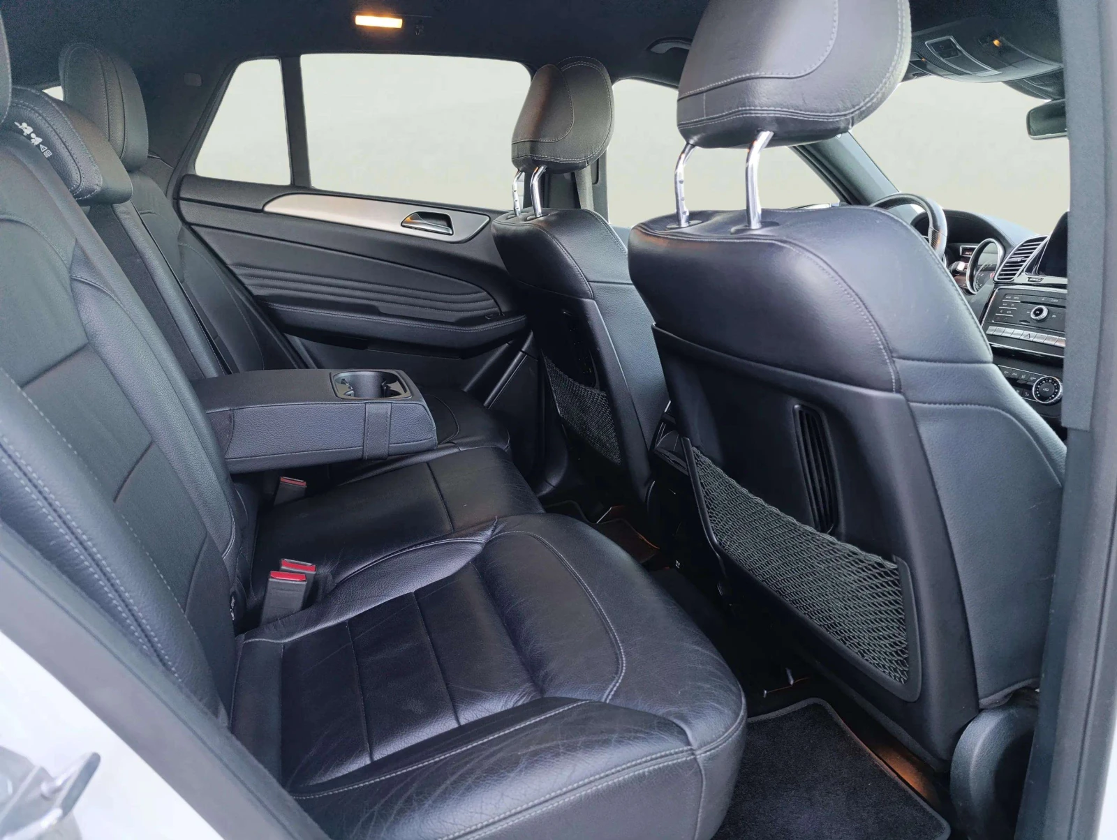 Mercedes-Benz GLE 3.0, снимка 9 - Автомобили и джипове - 54647821