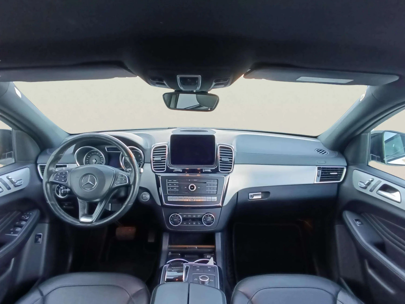 Mercedes-Benz GLE 3.0, снимка 10 - Автомобили и джипове - 54647821