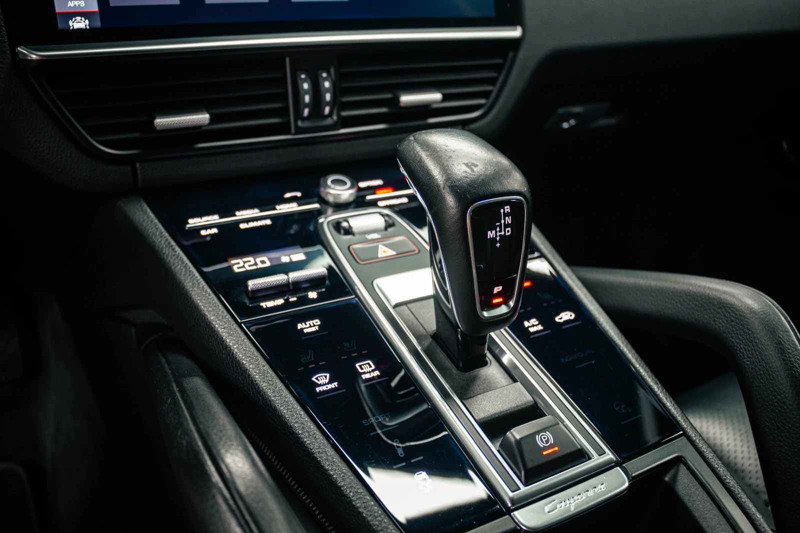 Porsche Cayenne 3.0 V6 Sport Chrono Package, снимка 12 - Автомобили и джипове - 54729125