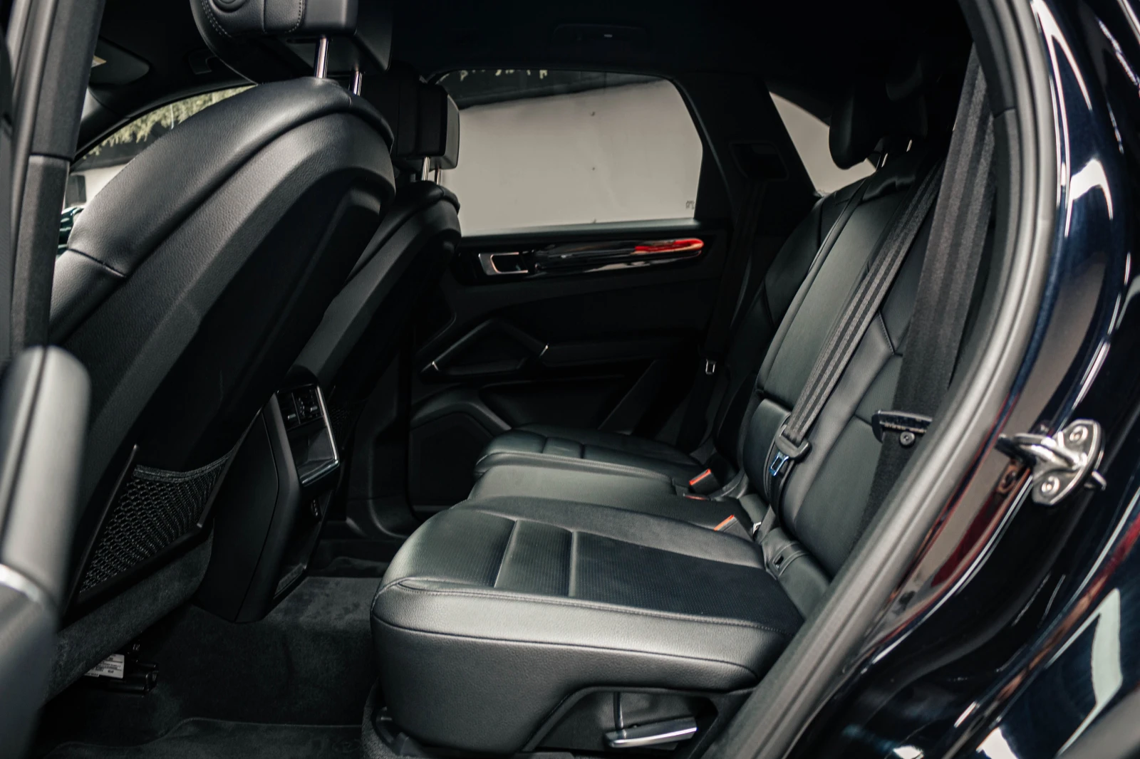 Porsche Cayenne 3.0 V6 Sport Chrono Package, снимка 14 - Автомобили и джипове - 54729125