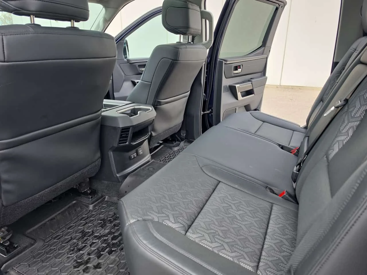 Toyota Tundra * Limited * CARFAX * ���� �� �� | Mobile.bg � ����������� 14