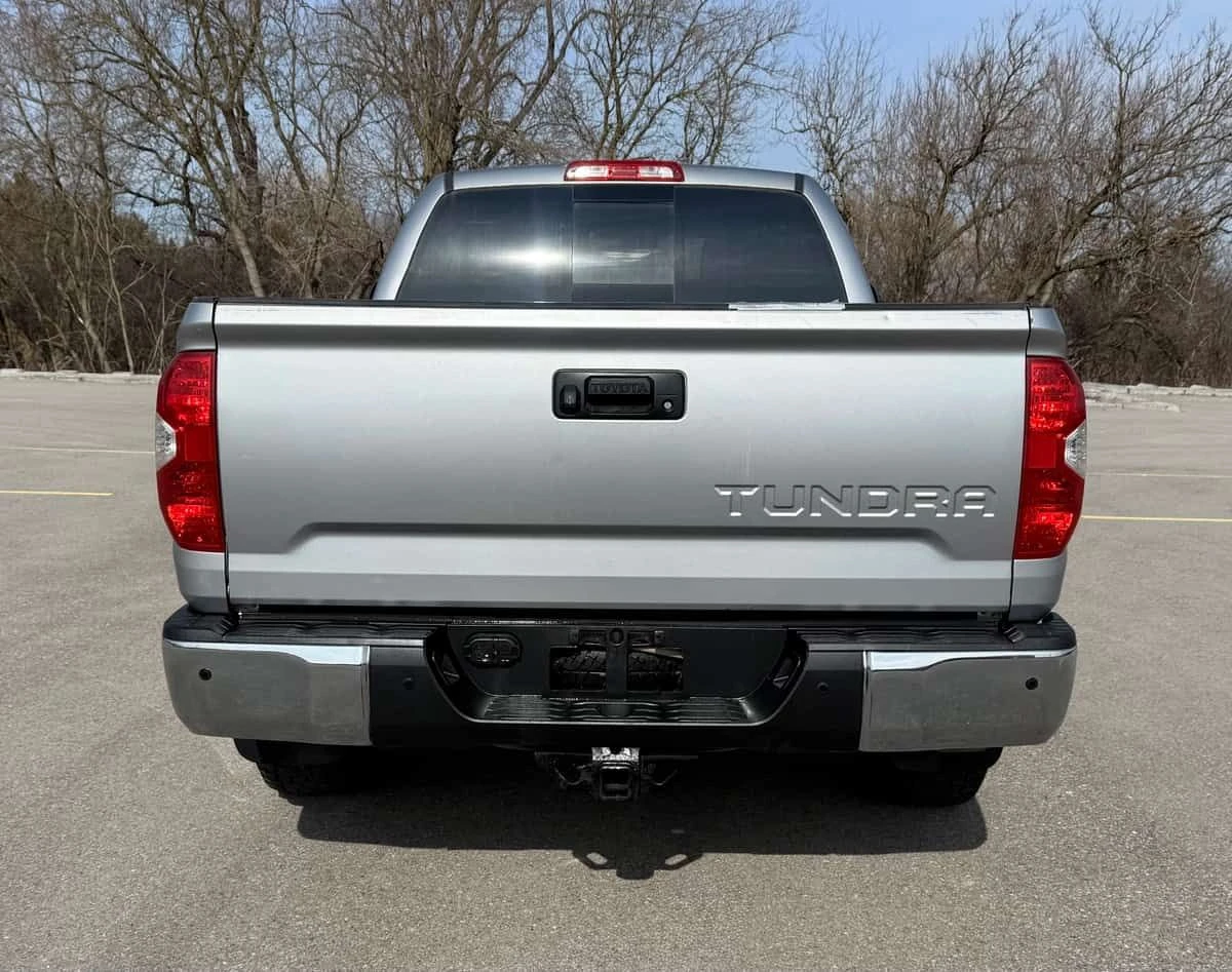 Toyota Tundra * 4x4 Double Cab SR5 Plus 5.7L * , снимка 5 - Автомобили и джипове - 55048195