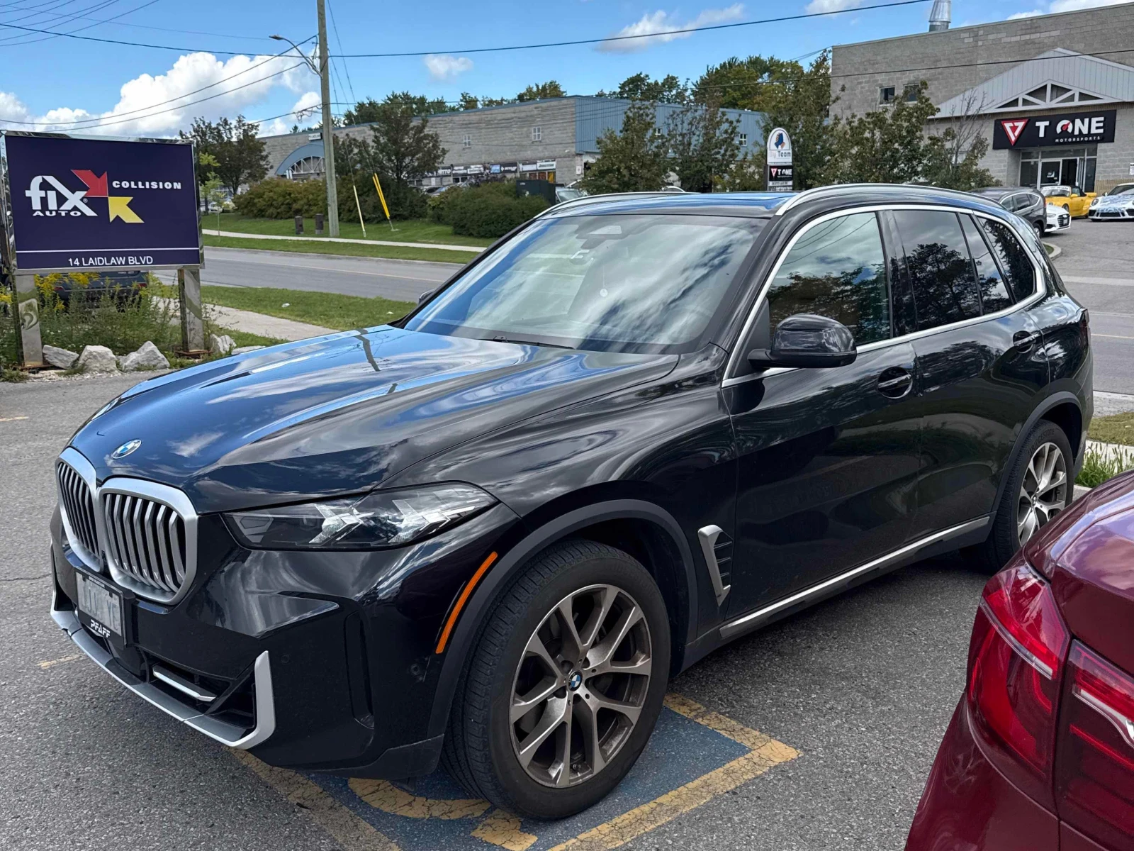 BMW X5 xDrive40i/ПАНОРАМА/ДИСТРОНИК/HUD/HARMAN KARDON/360, снимка 3 - Автомобили и джипове - 55852163