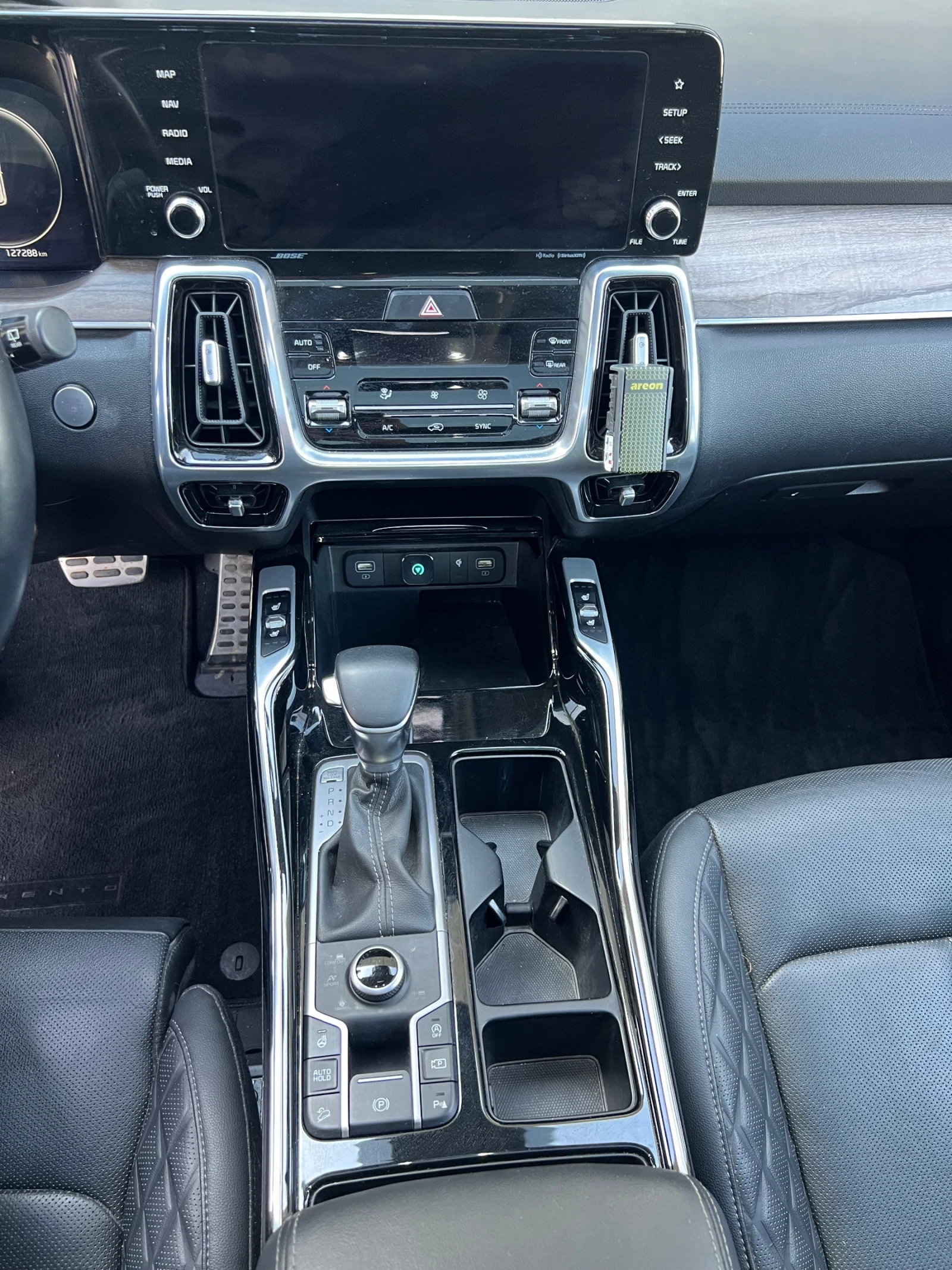 Kia Sorento 2.5 Турбо 281 к.с., снимка 11 - Автомобили и джипове - 56586702