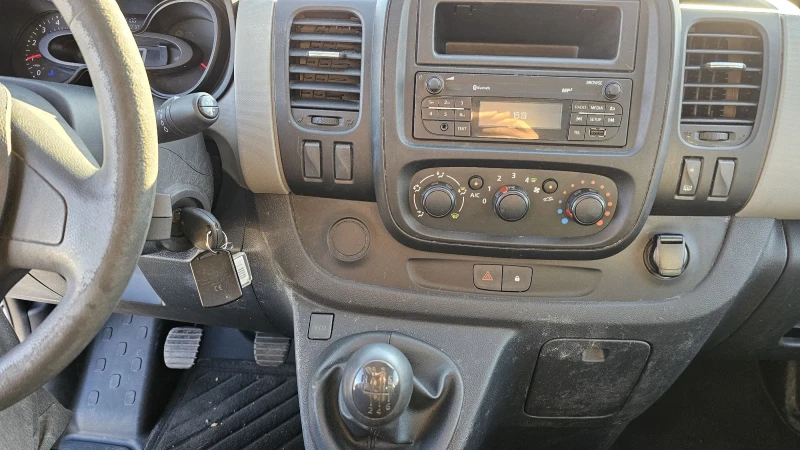 Renault Trafic 1.6 dCI XXL  - клима - темпомат , снимка 10 - Бусове и автобуси - 53208127