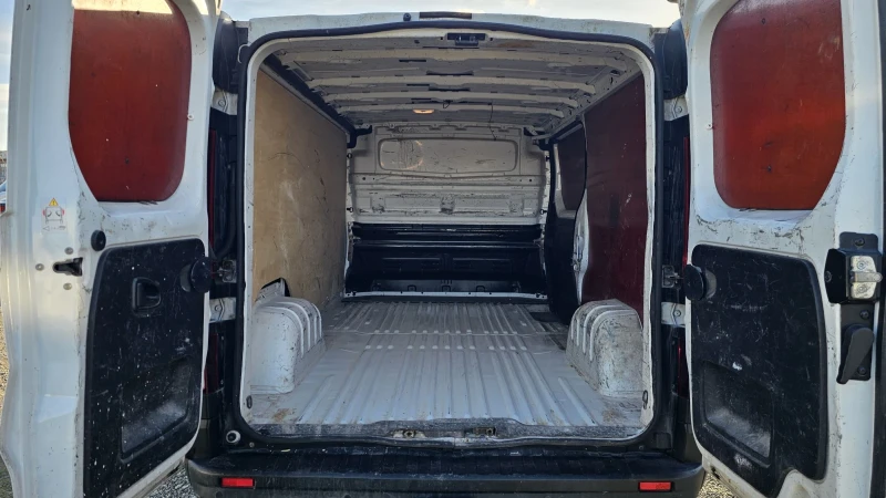 Renault Trafic 1.6 dCI XXL  - клима - темпомат , снимка 15 - Бусове и автобуси - 53208127