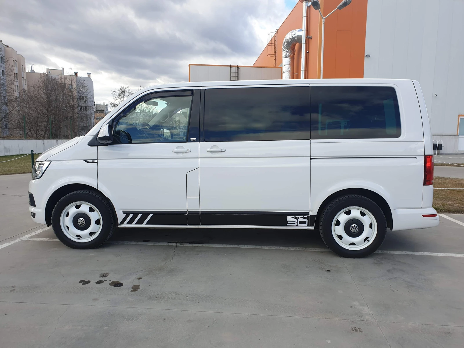 VW Multivan T6 - изображение 5