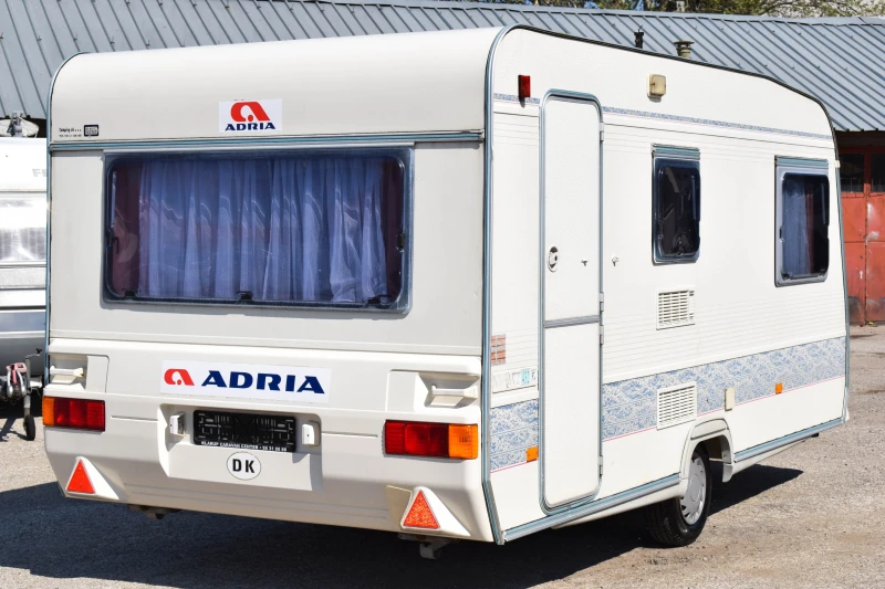 Каравана Adria Unika B 432 PS+ ФОРСЕЛТ, снимка 2 - Каравани и кемпери - 47298823