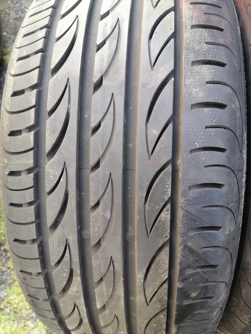 Гуми Летни 245/40R19, снимка 6 - Гуми и джанти - 32080805