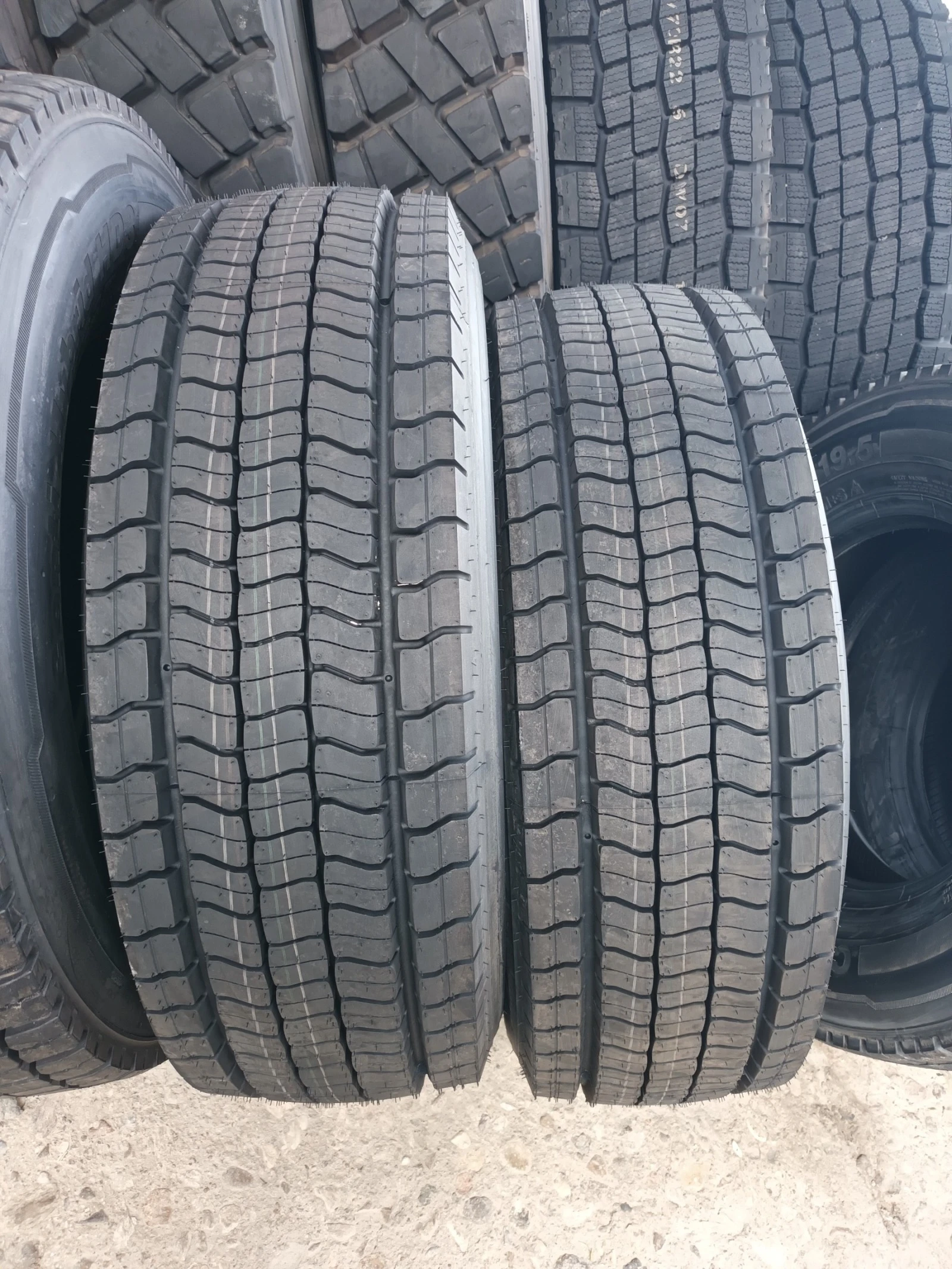 Гуми 285/70R19.5 | Mobile.bg — изображение 1