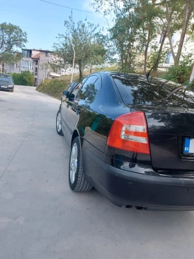 Обява за продажба на Skoda Octavia 2.0 FSI Edition 100 ~7 000 лв. - изображение 8