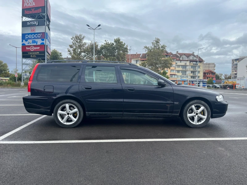 Volvo V70 Нов внос , снимка 5 - Автомобили и джипове - 47392662