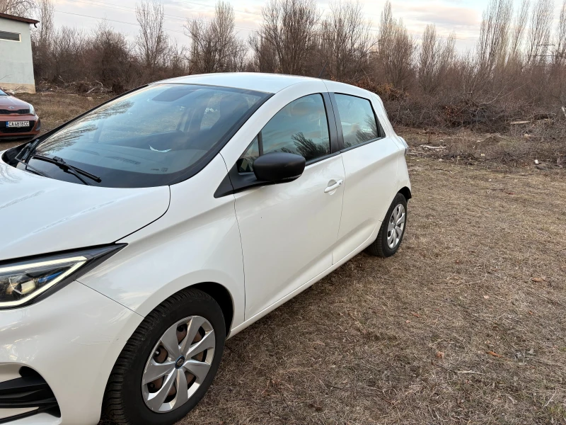 Renault Zoe, снимка 2 - Автомобили и джипове - 49119388