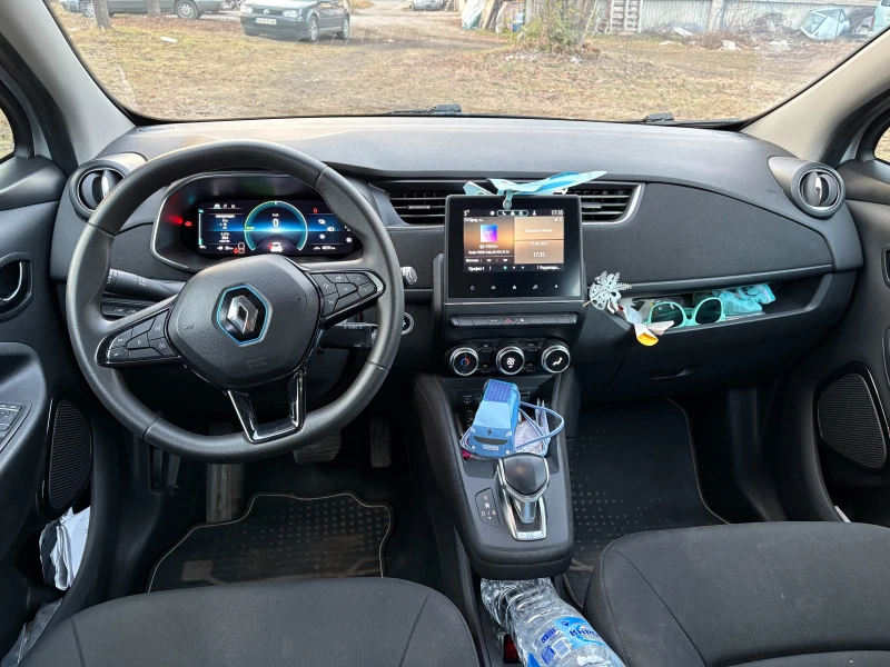 Renault Zoe, снимка 5 - Автомобили и джипове - 49119388