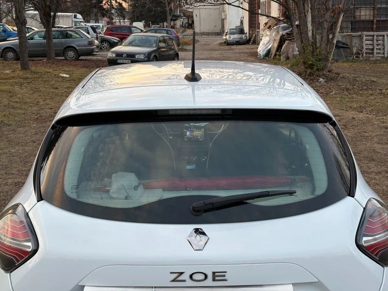 Renault Zoe, снимка 4 - Автомобили и джипове - 49119388