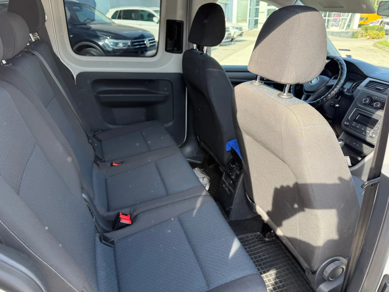 VW Caddy Maxi 2, O TDI 102 k.c - 7 места, снимка 15 - Автомобили и джипове - 52645690