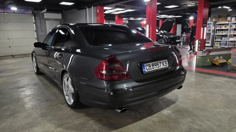 Mercedes-Benz E 500, снимка 3 - Автомобили и джипове - 51948505