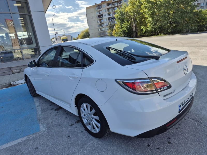 Mazda 6 2.2, снимка 4 - Автомобили и джипове - 52603903