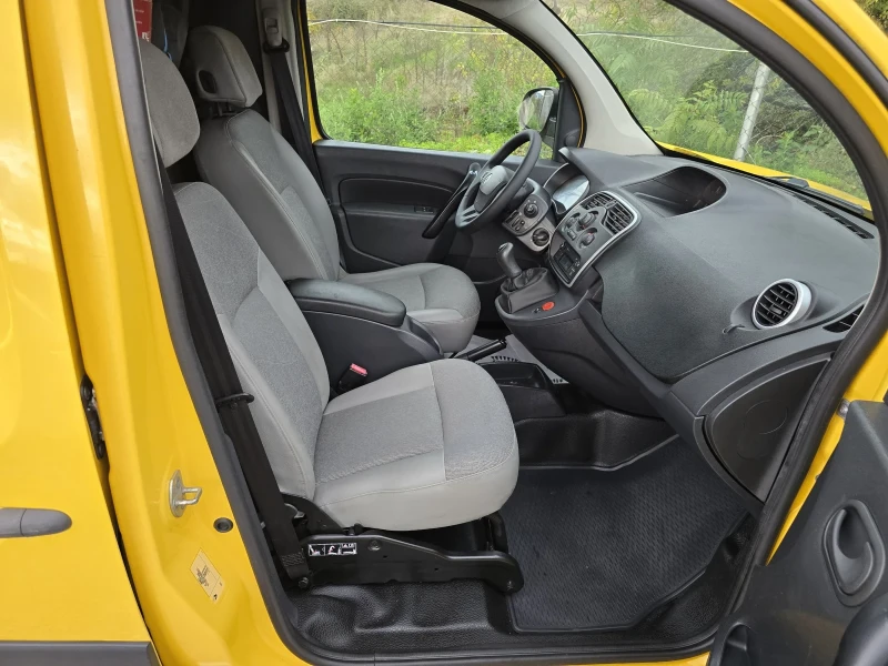 Renault Kangoo 1.5 DCI MAXI, снимка 13 - Автомобили и джипове - 52365689