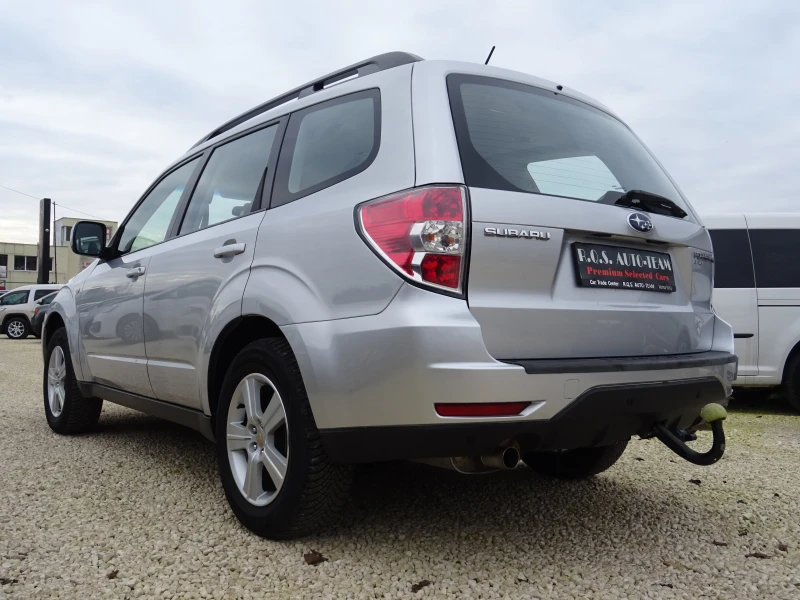 Subaru Forester 2.0 X bi-fuel, снимка 3 - Автомобили и джипове - 52773608