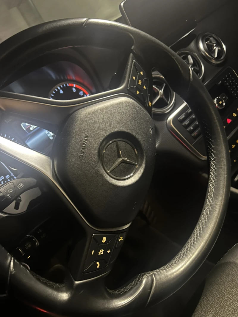 Mercedes-Benz A 200 87783 реални км, сервизна история, снимка 6 - Автомобили и джипове - 53222519