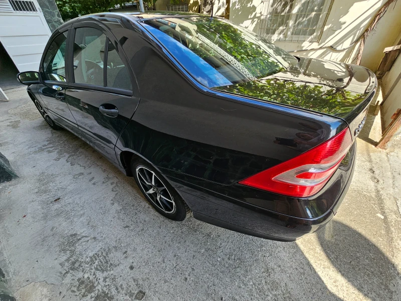 Mercedes-Benz C 220 CDI, снимка 5 - Автомобили и джипове - 53364970
