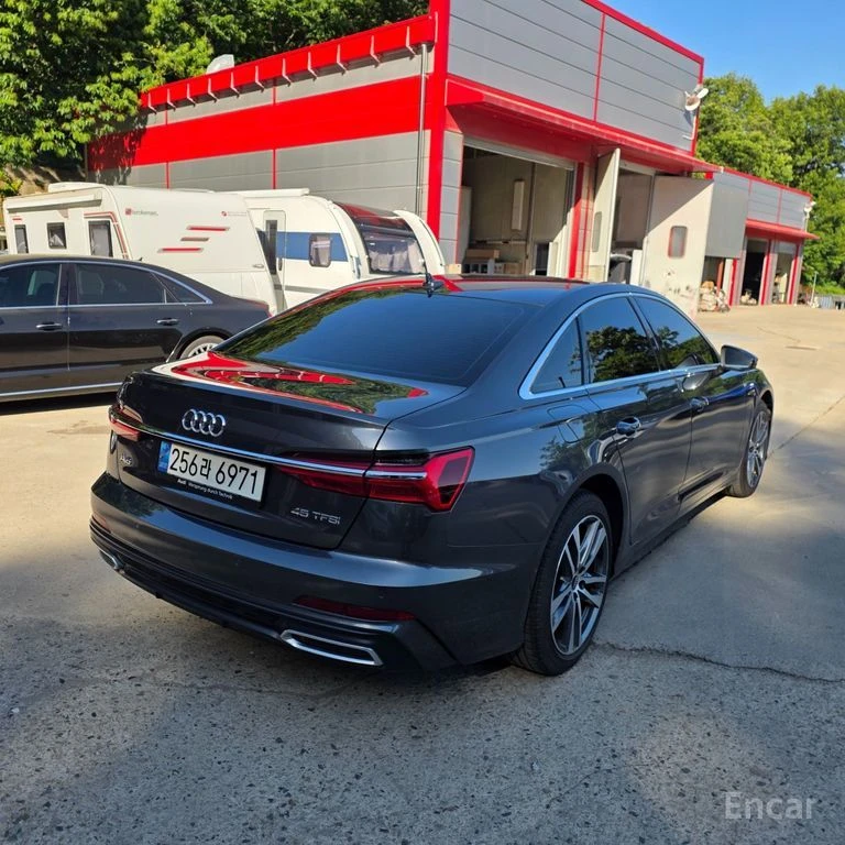 Audi A6 45TFSI* MATRIX* S* LINE* ОБДУХВАНЕ* ХЕДЪП* LANE* A, снимка 2 - Автомобили и джипове - 55045236