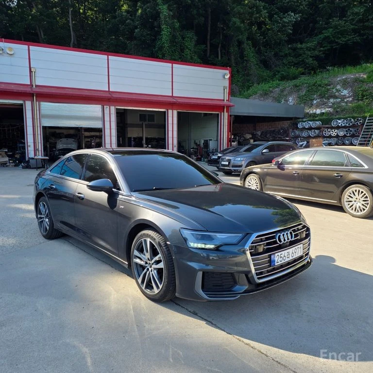 Audi A6 45TFSI* MATRIX* S* LINE* ОБДУХВАНЕ* ХЕДЪП* LANE* A, снимка 4 - Автомобили и джипове - 55045236