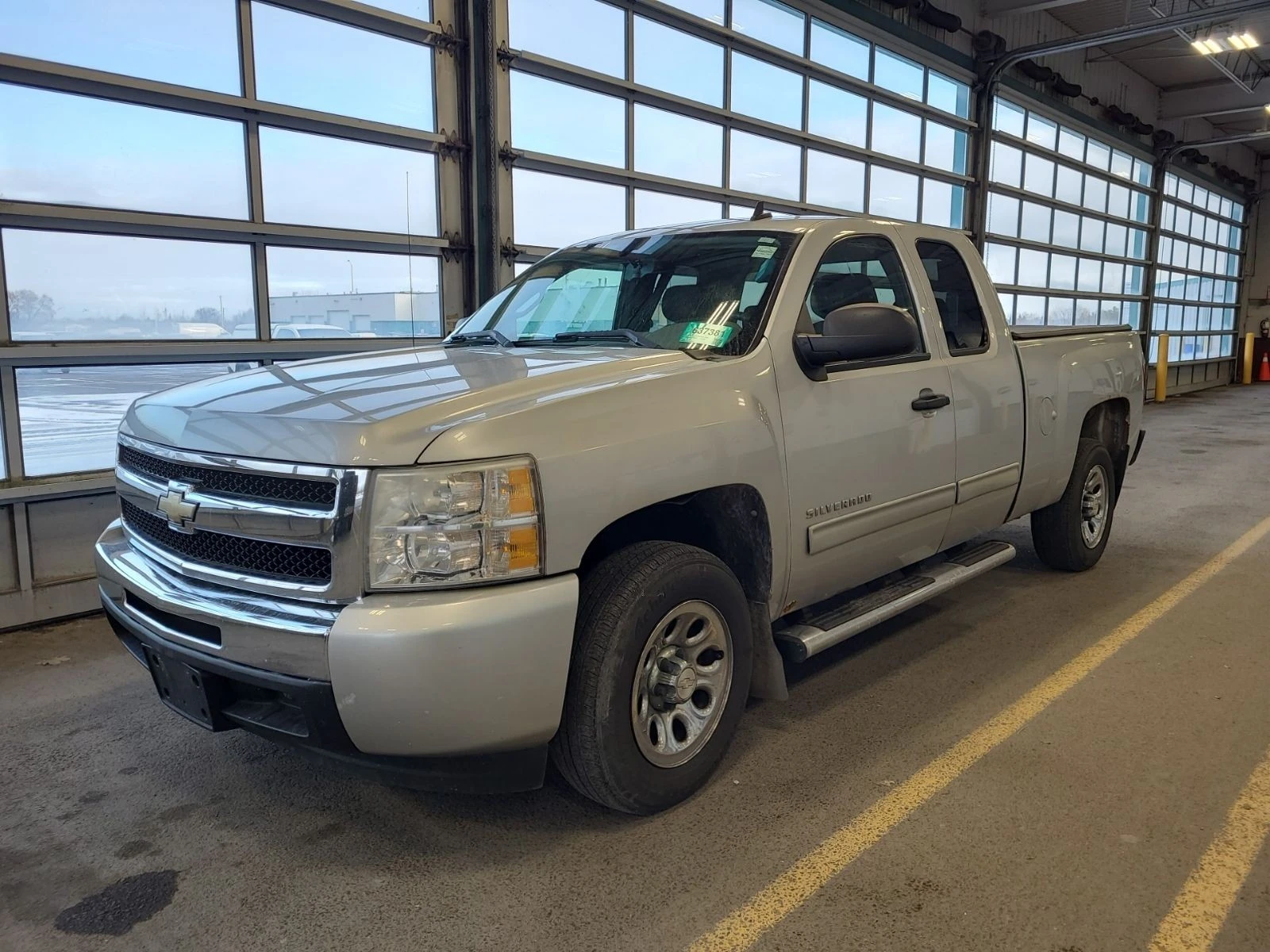 Chevrolet Silverado LS CHEYENNE  EXTENDED CAB STD BED АВТО КРЕДИТ , снимка 1