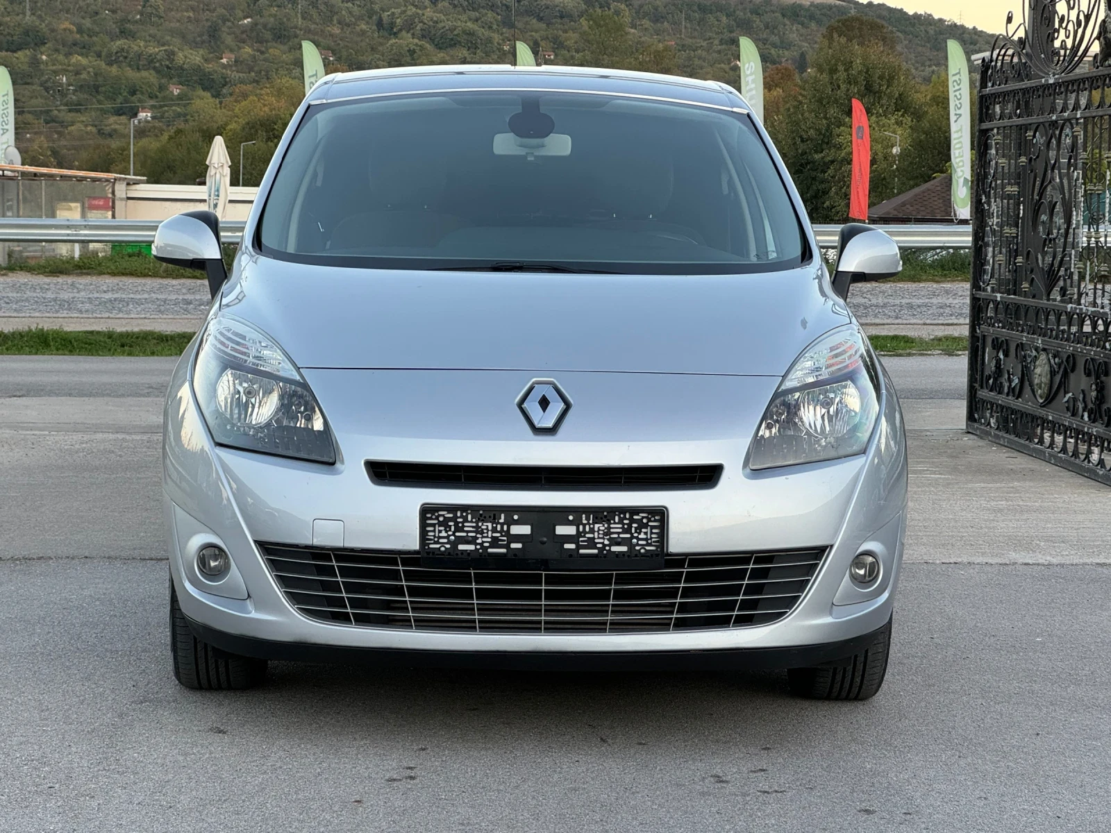 Renault Grand scenic 1.9DCI 6+ 1 99000км - изображение 7