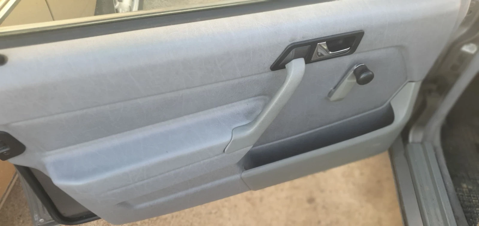 Mercedes-Benz 190 1.8  | Mobile.bg   11