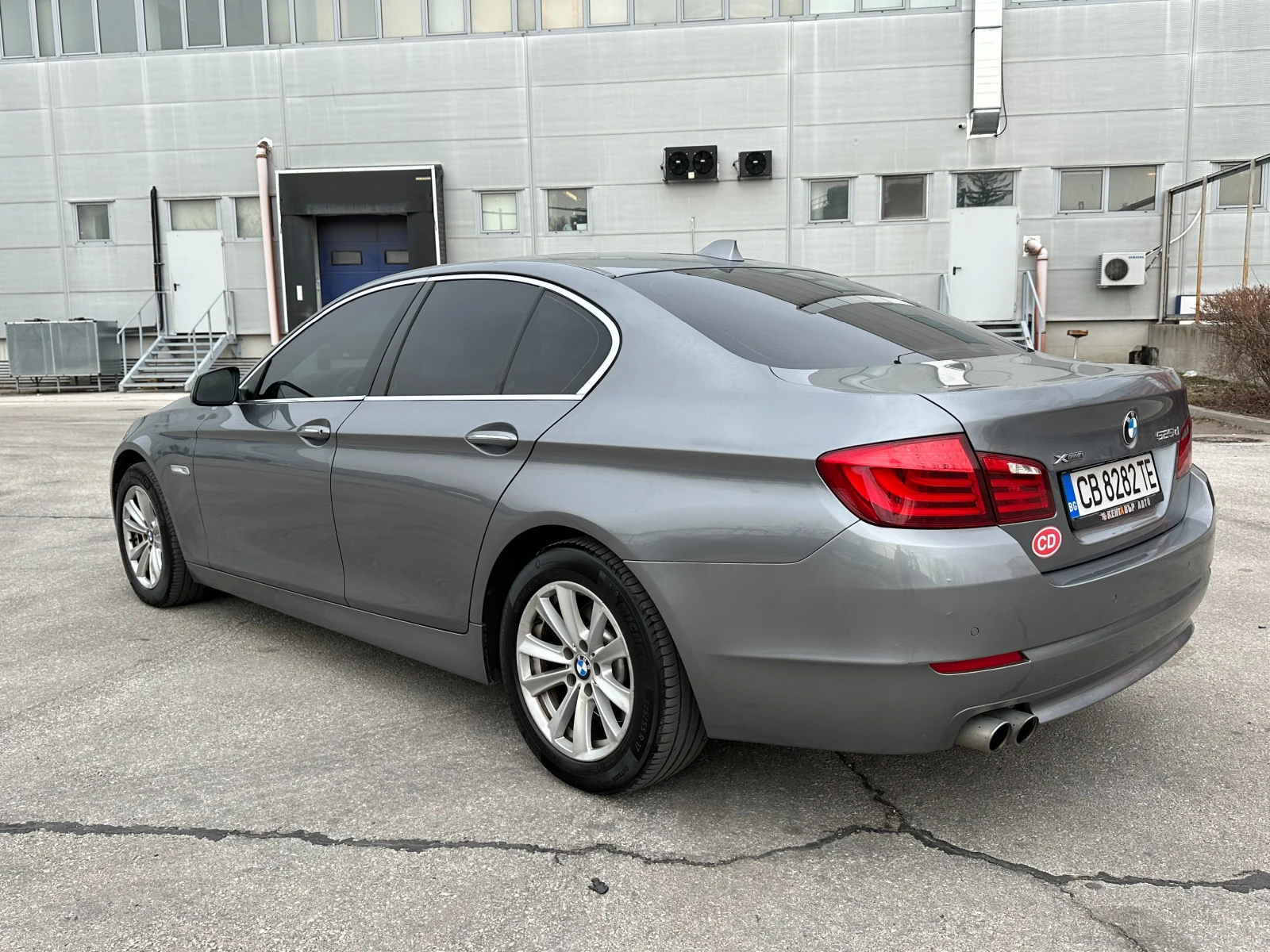 BMW 525 XDrive 2.0d 218 к.с. - изображение 3