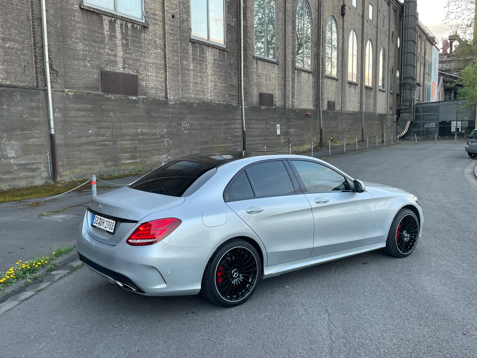Mercedes-Benz C 400  - изображение 8