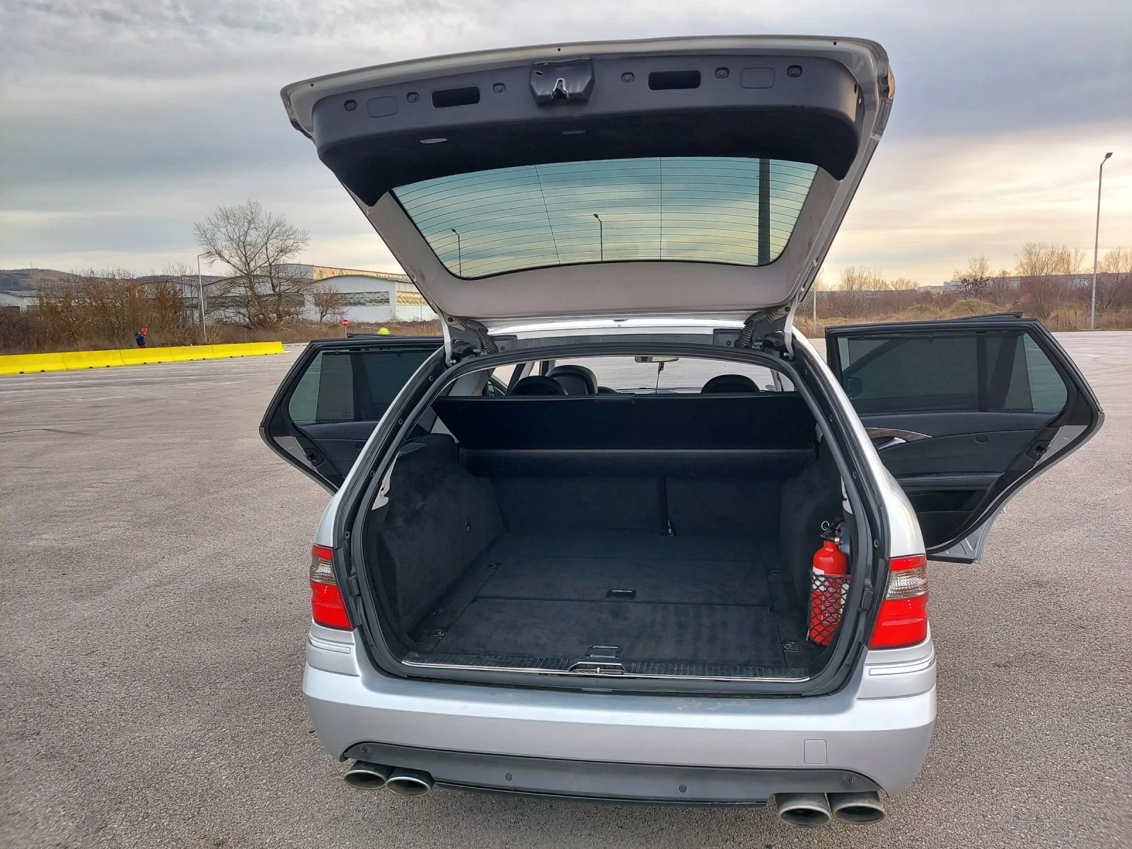 Mercedes-Benz E 320  - изображение 5